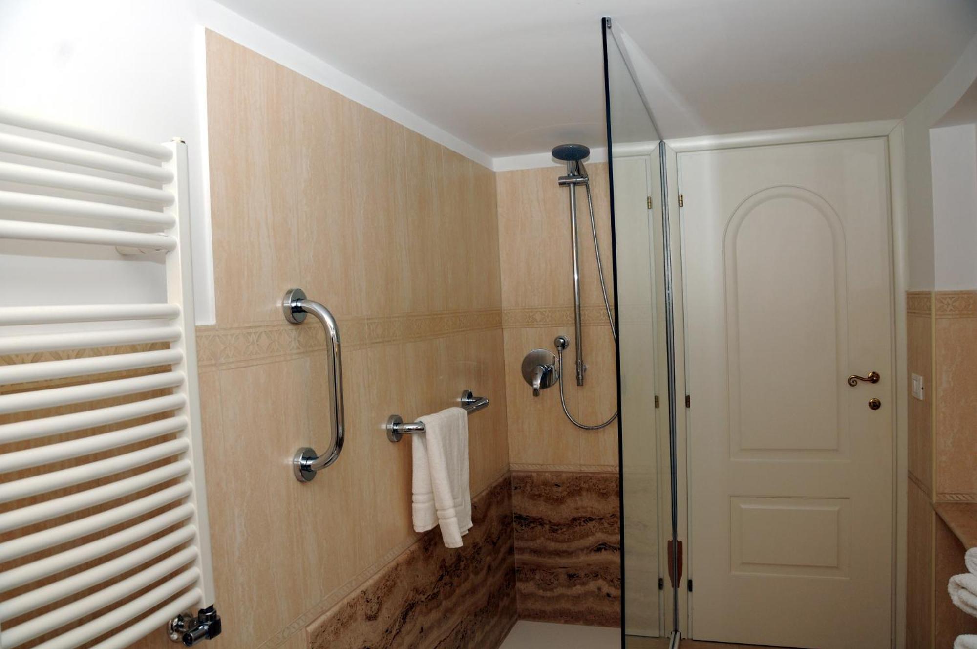 A Casa Di Lu, Al Colosseo - Guest House 罗马 外观 照片